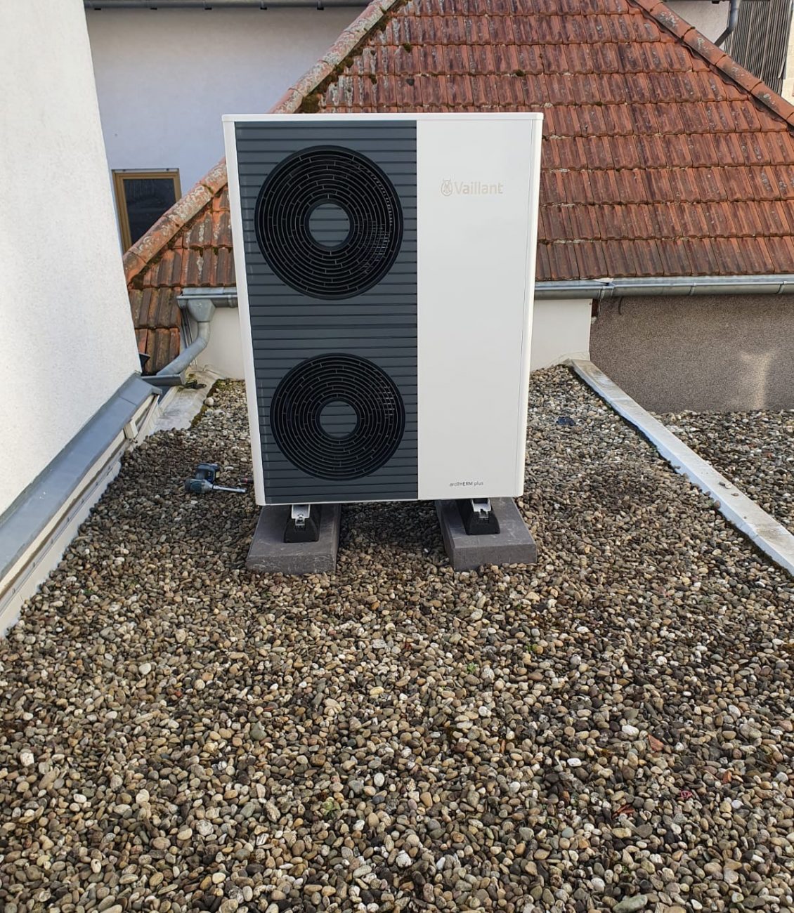 Vaillant Luft:Wasser-Wärmepumpe in der Region Idstein 1